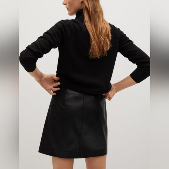BNWT Mango mini skirt🖤 - Picture 2 of 8